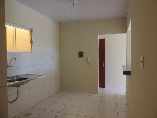 ALUGA-SE APARTAMENTOS 1 e 2 Quartos - Foto 13