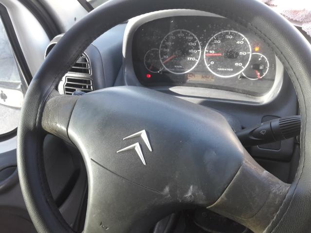 Vendo ou troco van jumper - Foto 3