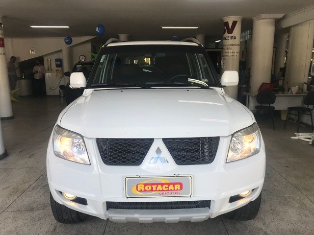 PAJERO TR4 4X4 AUTOMÁTICA  2014 