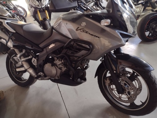 SUZUKI 1000 CILINDRADAS ANO 2007 !! CANHÃO!!