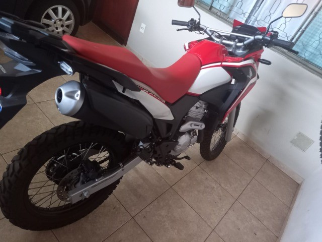 HONDA XRE MODELO 2021