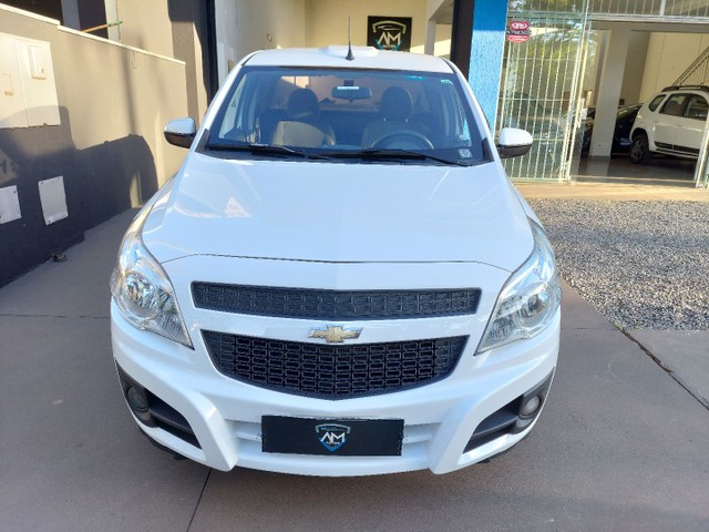 MONTANA 1.4 LS COMPLETA 2017 PNEUS NOVOS