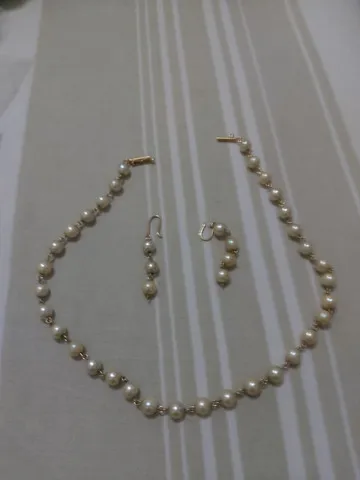Conjunto de pérolas de água salgada
