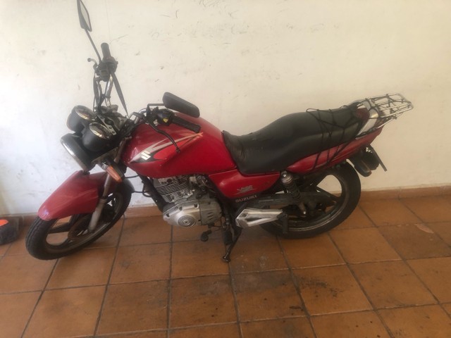 MOTO SUZUKI YES 125