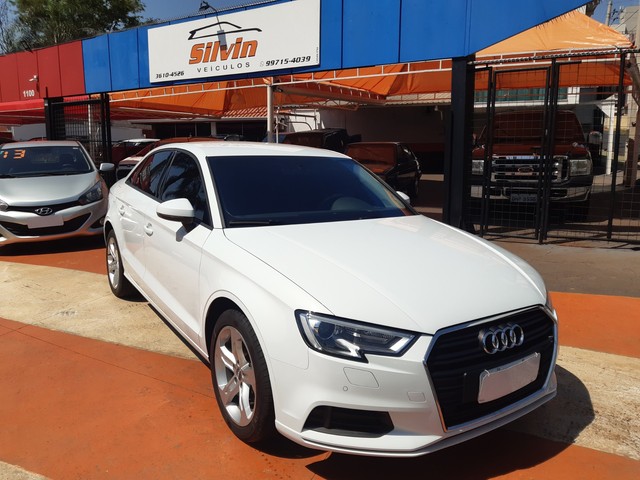 A3 SEDAN PRESTIGE PLUS 1.4 FLEX 30 MIL KM IMPECÁVEL
