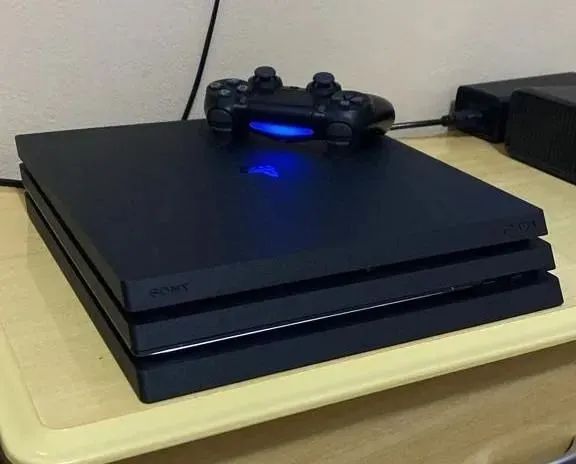 Playstation 4 pro branco em Brasilia