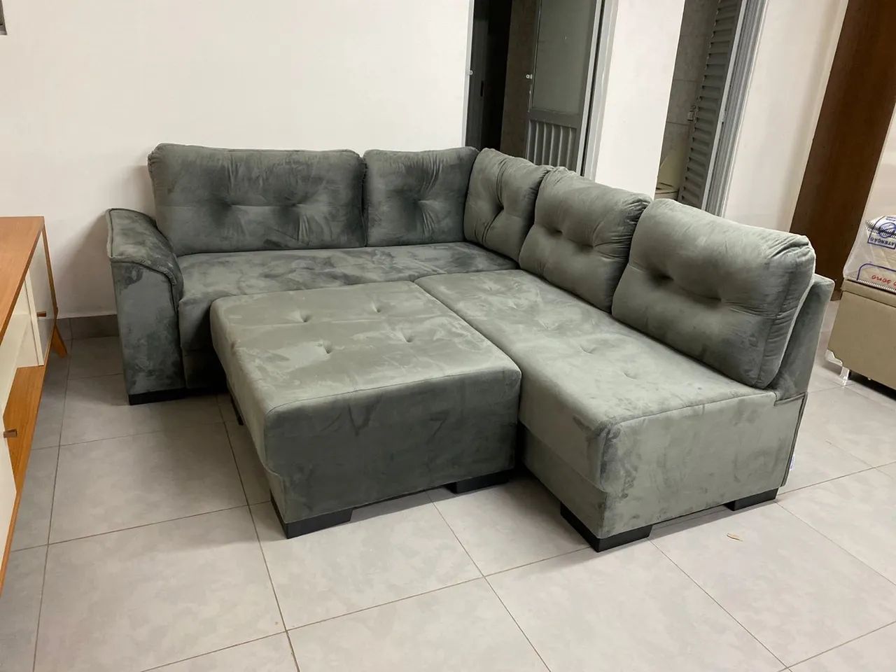 Sofá de canto com Puff  - Foto 2