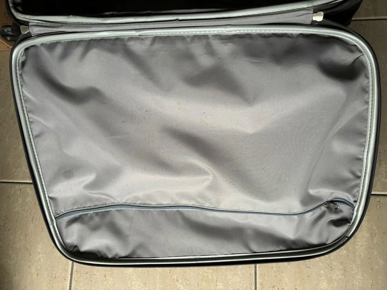 Mala de viagem Lansay preta, grande  - Foto 4