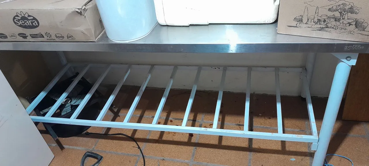 Mesa de aço inox 1,90