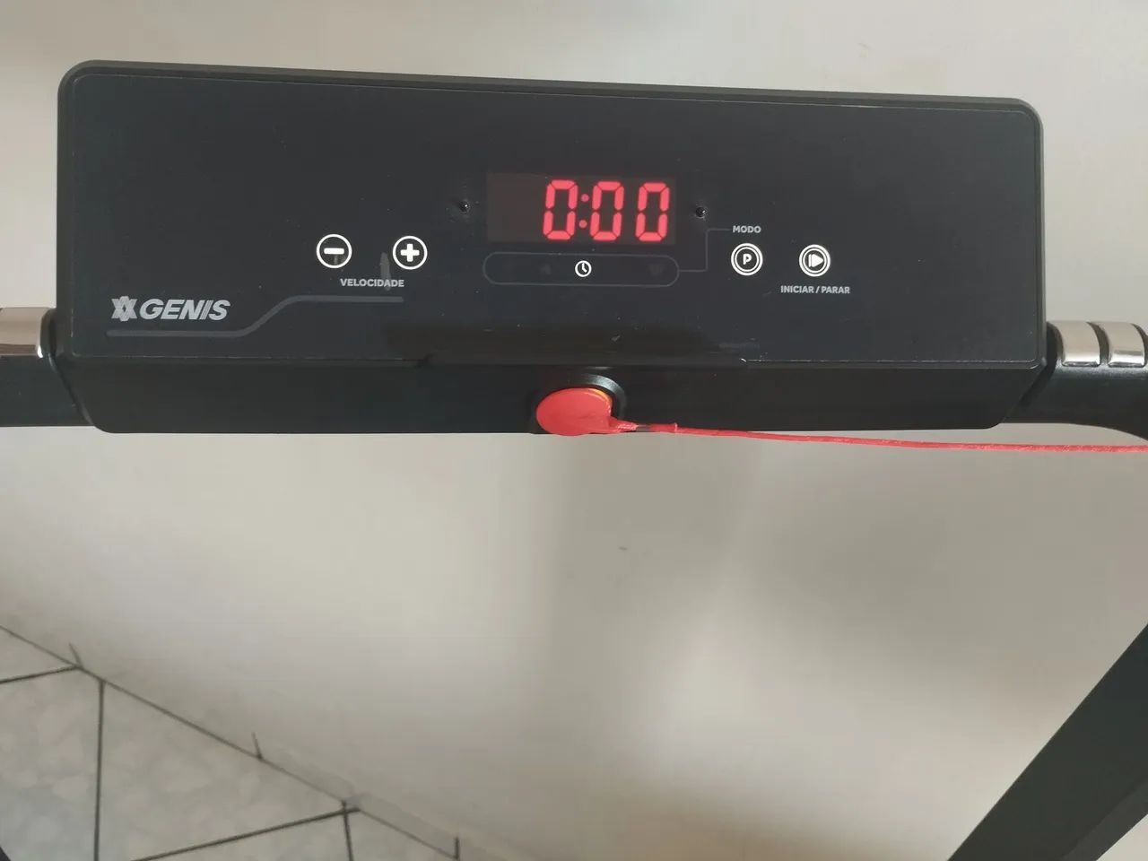 Esteira ergométrica Genesis GT 500 dobrável - Ideal para espaços pequenos - Foto 3