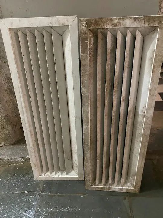 2 Grelhas De Ventilação