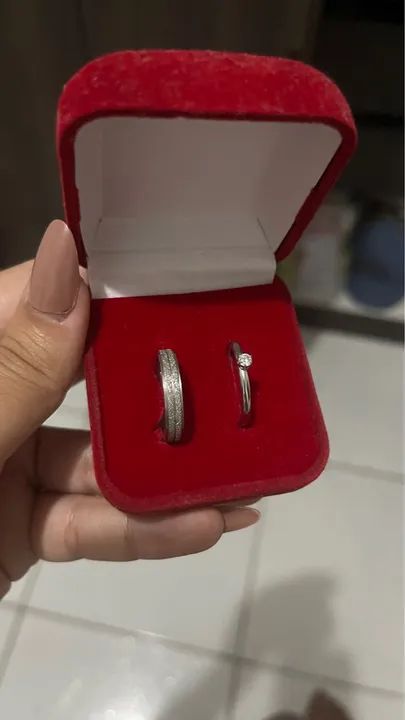 Aliança e Solitário em prata