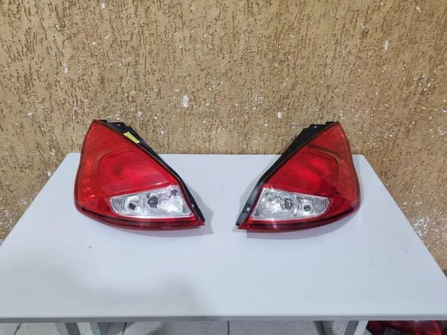 Par de Lanterna New Fiesta Hatch 13/19 Original
