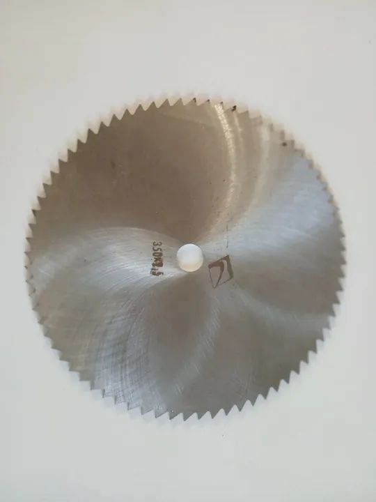 Disco de serra circular diâmetro 350 milímetros com 56 dentes afiáveis furo 3/4 (19 mm)