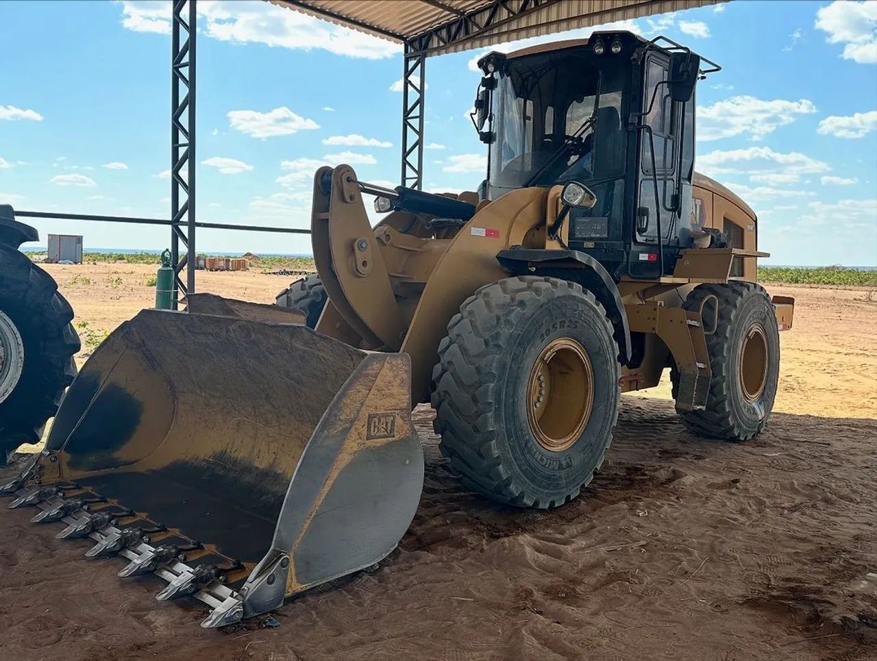 Pá Carregadeira Caterpillar 924K