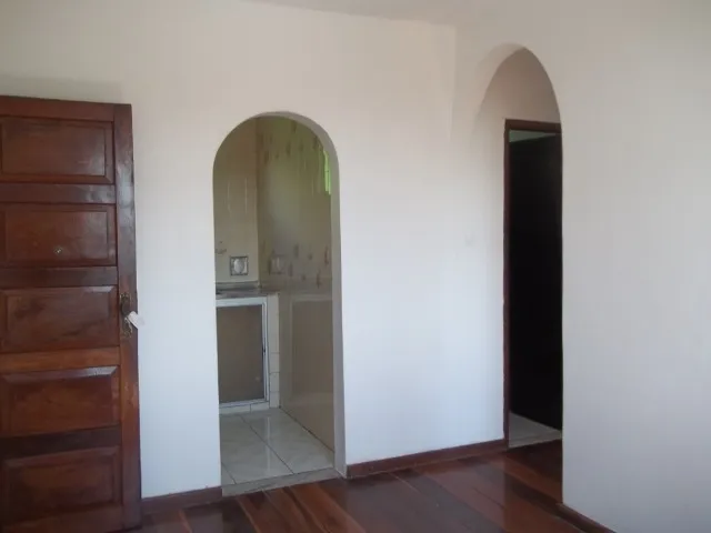 Alugo Apartamento 2/4, Sala no Conjunto Comerciários em Salvador, Bahia.