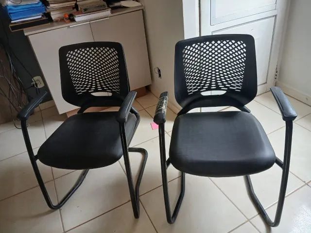 CADEIRA DE ESCRITÓRIO GIRATÓRIA E FIXA - Foto 6