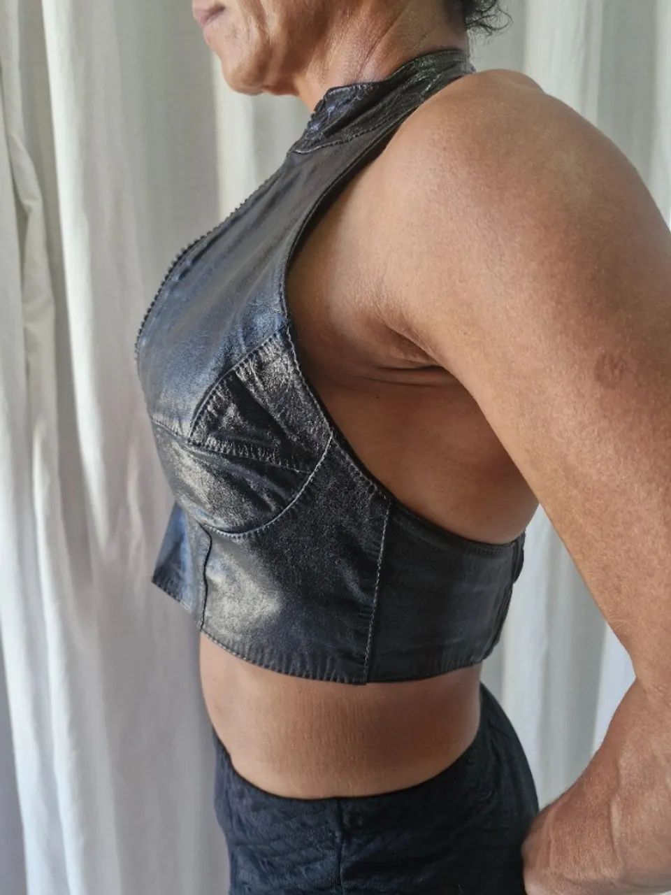 Blusa de couro legítimo original P - Foto 3