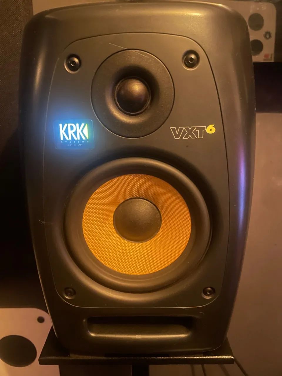 Monitor de áudio KRK Vxt 6  - Foto 4