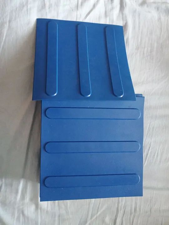 Pisos táteis borracha (azu) 25 unidades.(Preço e quantidade negociável) - Foto 3