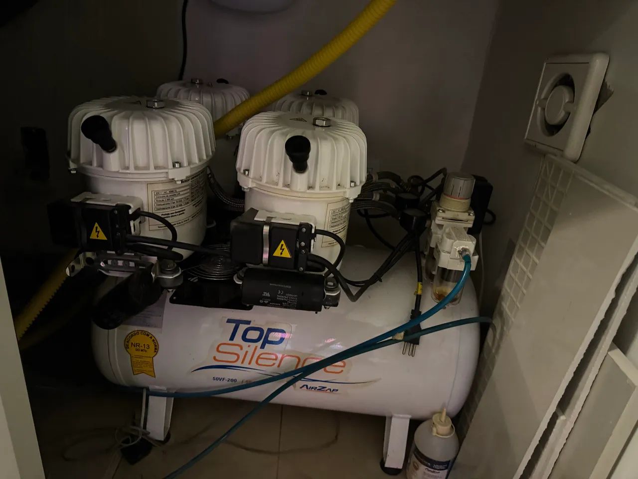 Melhor Compressor Odontológico para 4 consultórios simultâneos - AirZap 50VF200 - Foto 2