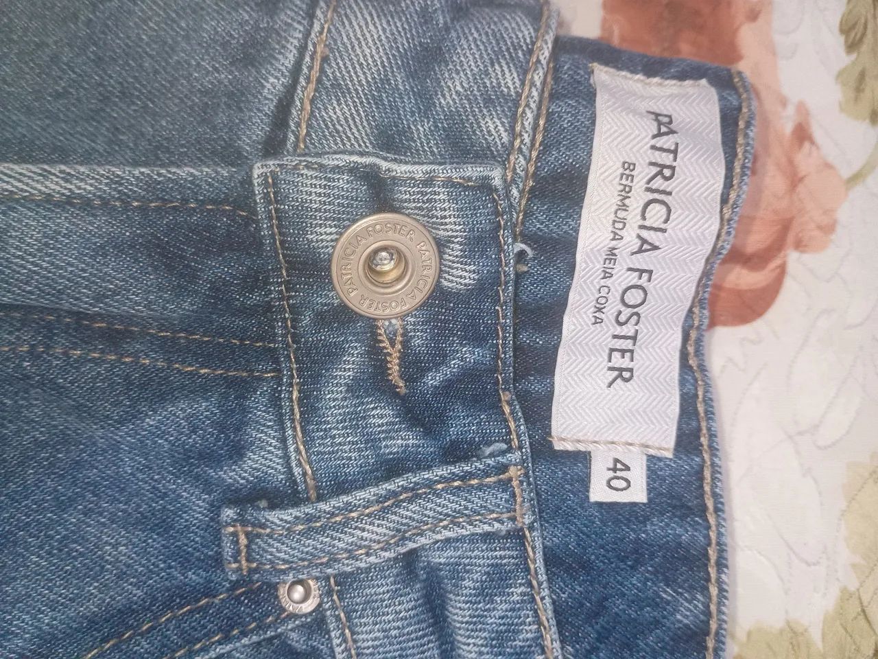 Bermuda, shorts jeans meia coxa. - Foto 2