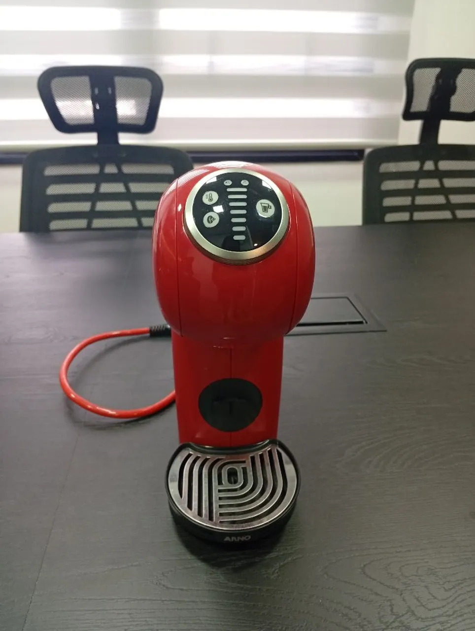 Cafeteira Dolce Gusto Genio S Plus Vermelha