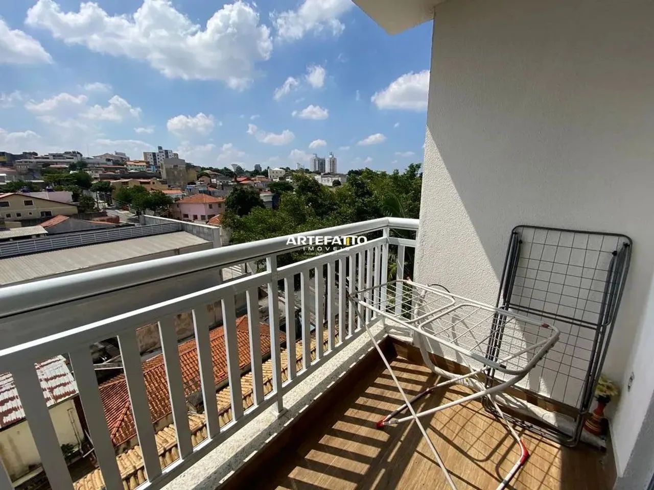 Oportunidade: Apartamento Mobiliado 2 dormitórios com suíte com 1 vaga e varanda - Foto 3