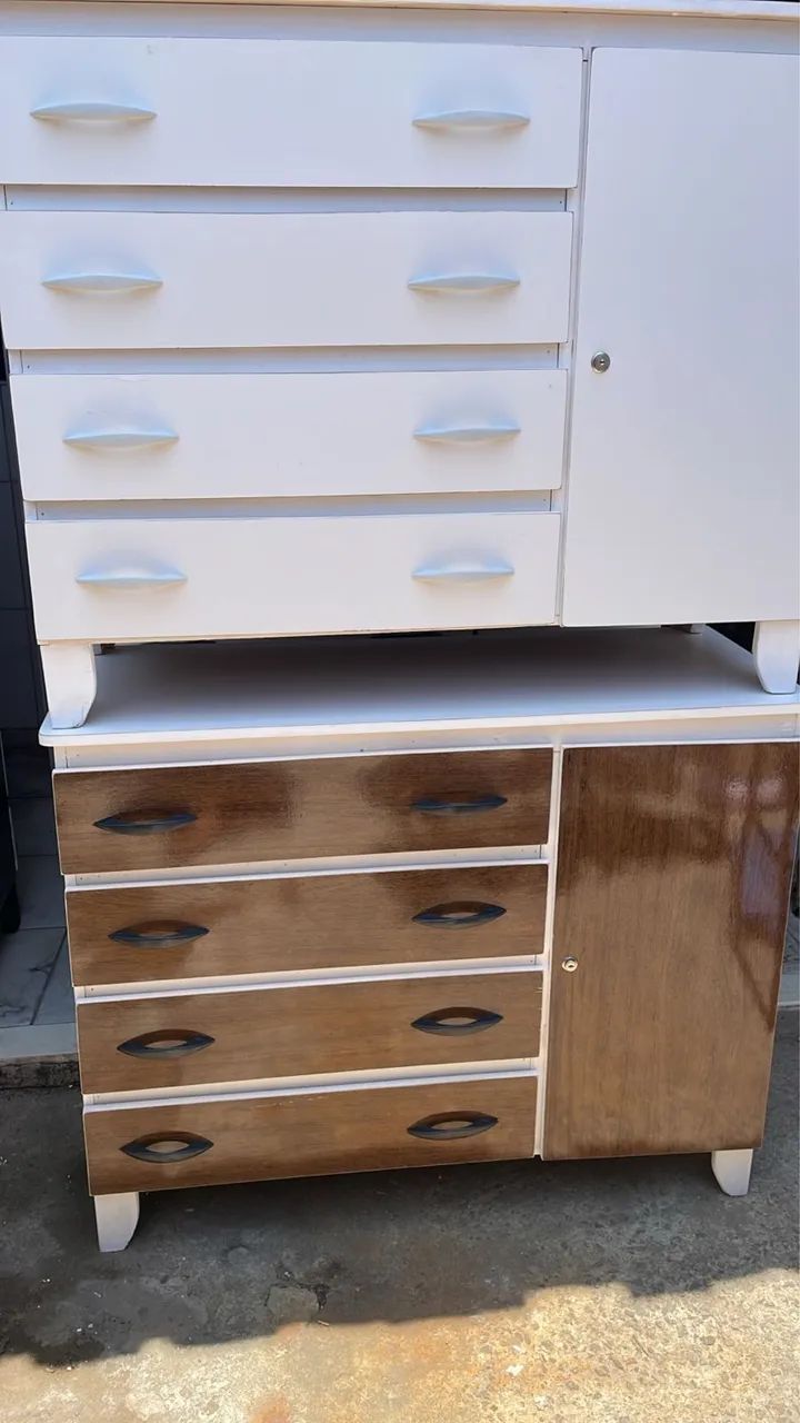CÔMODA BRILHANTE