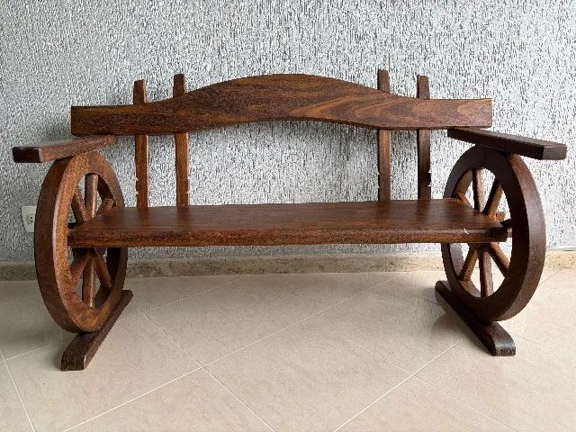 Banco Rústico de Madeira Maciça com Rodas Decorativas - Foto 2