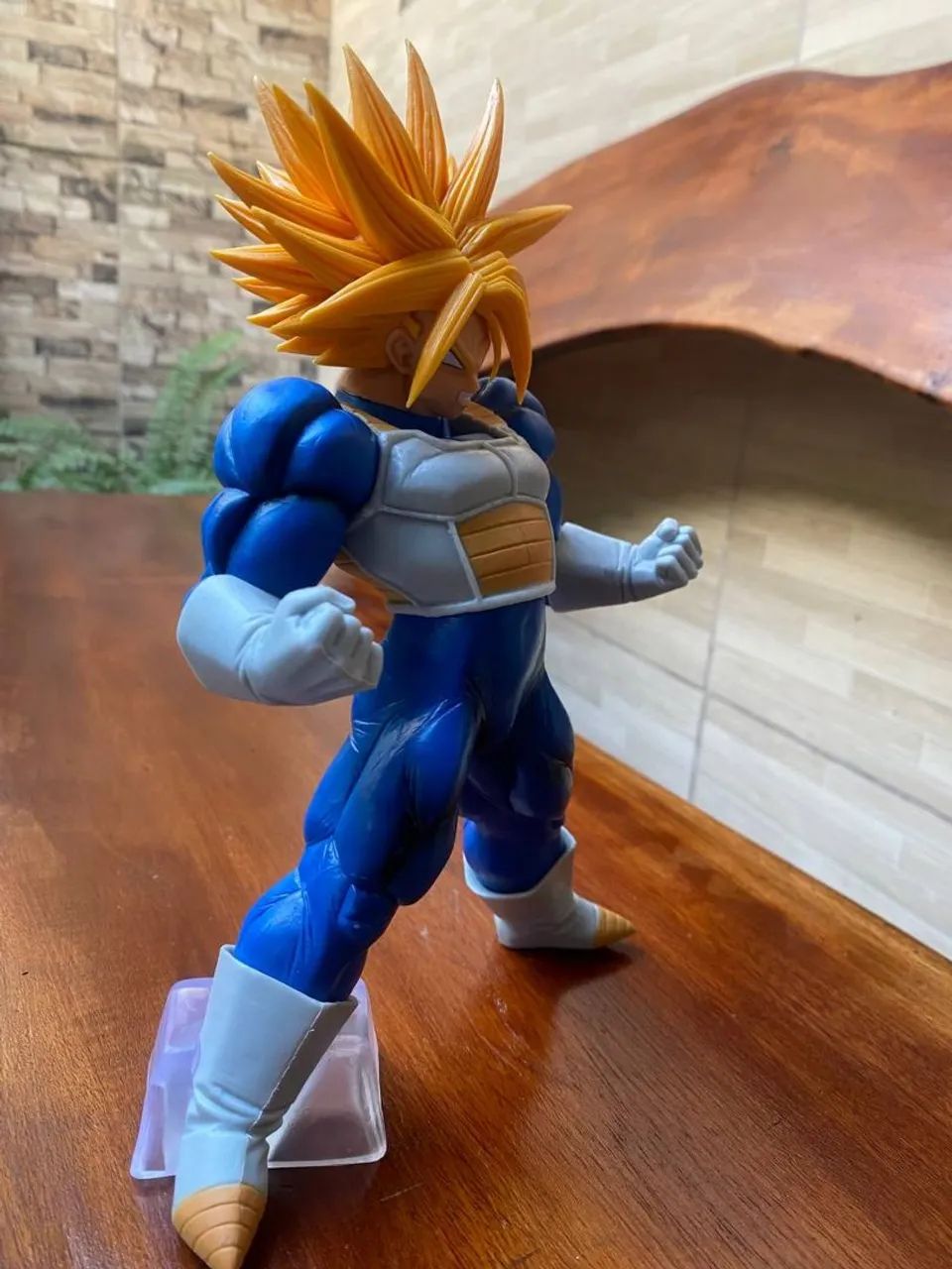 Action Figure Dragon Ball - Super Trunks 26cm - Foto 2