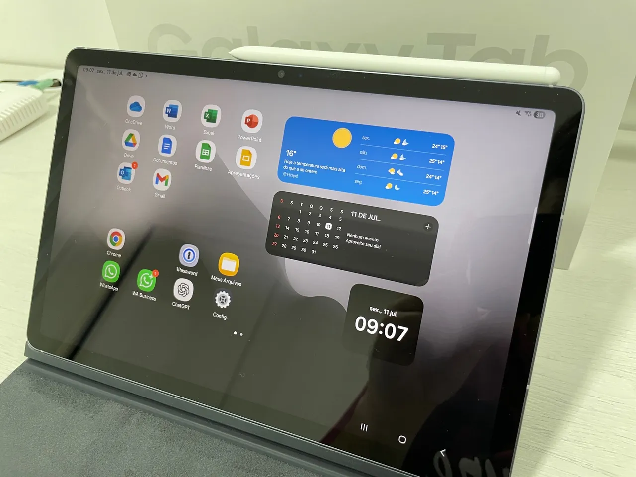 Samsung Galaxy Tab S10 FE - 6GB RAM / 128GB - Novo, na Garantia!