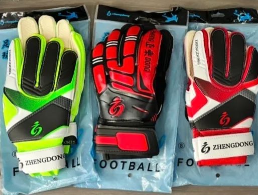 Luvas de Goleiro (tamanho 8) - Foto 2