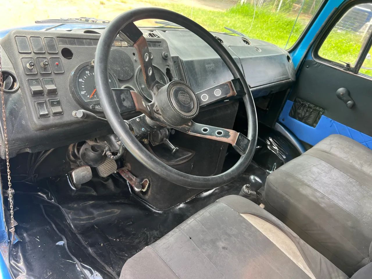 MERCEDES BENZ 1516 6X2 TRUCADO BAÚ 8.90 METROS 1976 / 1976  - Foto 10