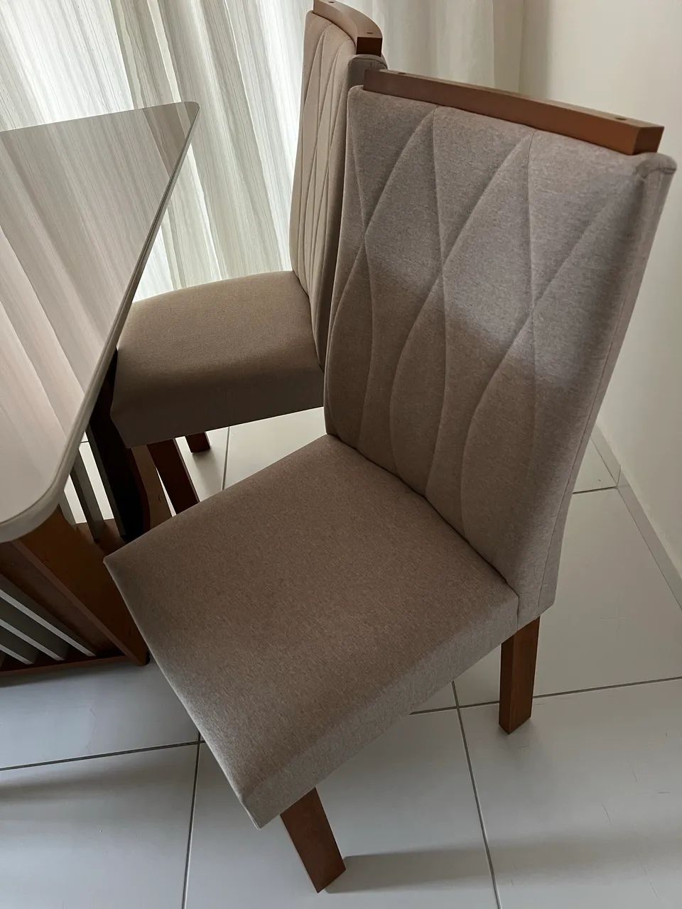 Mesa de jantar semi nova64276675177986122