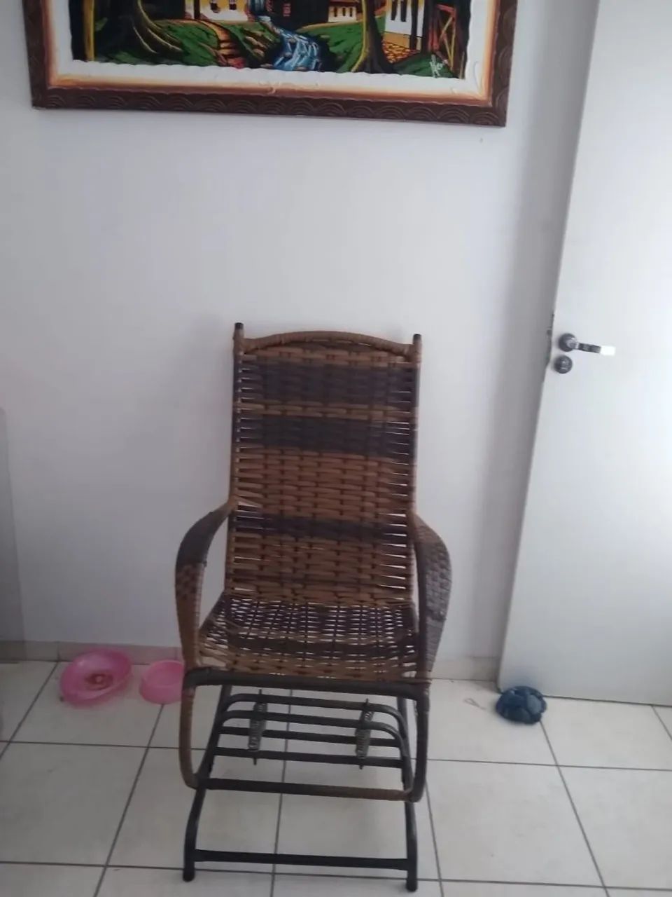 Cadeira de balanço em vime