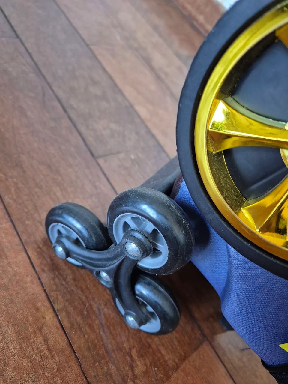 Mochila de rodinhas Batwheels com lancheira - Foto 3