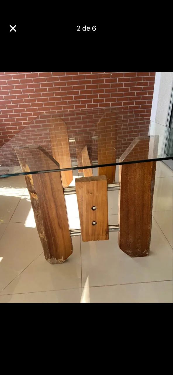 Mesa de madeira com tampo de vidro  - Foto 2