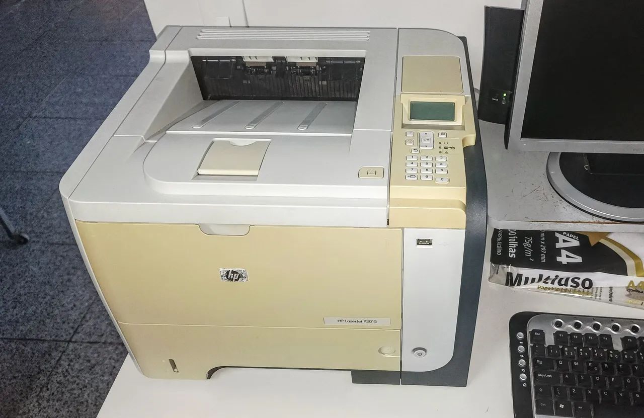 Impressora HP LaserJet P3015 - Foto 2