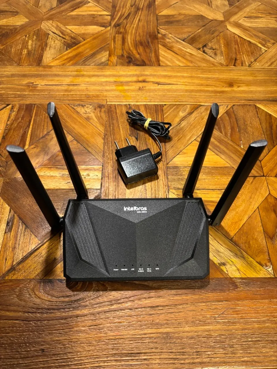 Roteador IntelBras W6 1500 (Wifi 6, AC1500) semi-novo perfeito estado