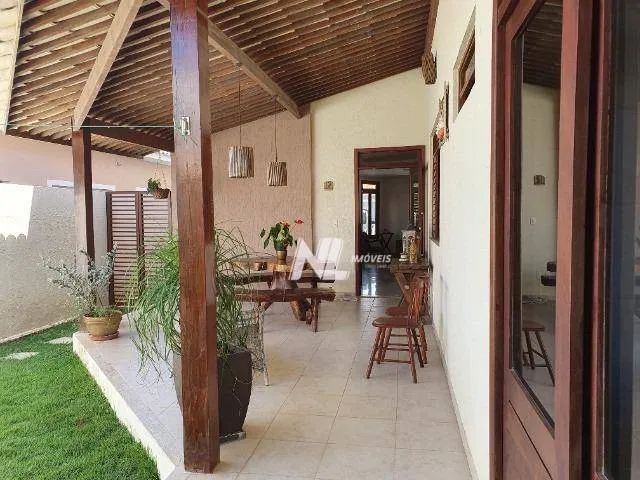 Casa de Condomínio Fechado, com 326m², 4Suites no Parque das Nações - Foto 2