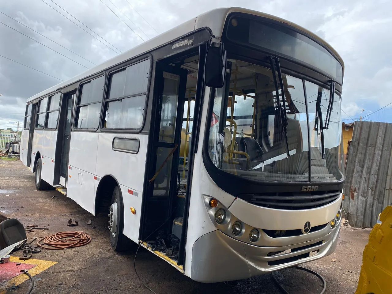 Ônibus Mercedes-Benz -  1721 Caio Apache 2011/11em excelente estado! - Foto 5