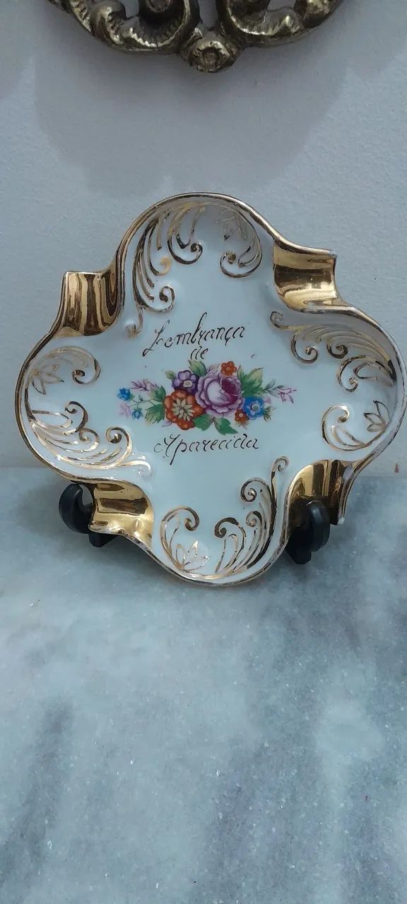 CINZEIRO ANTIGO EM PORCELANA 