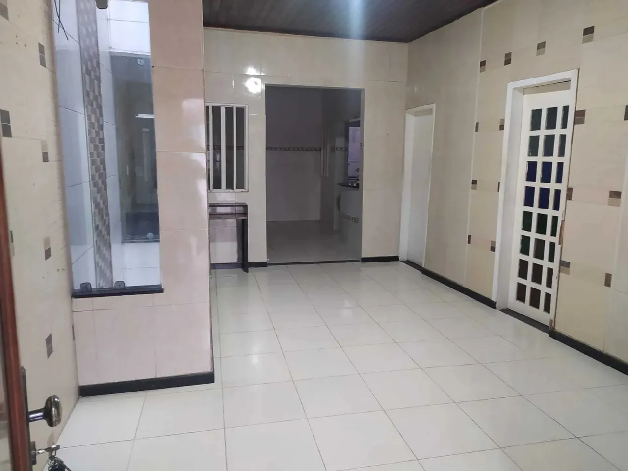 CASA NO BUGIO - M.CC - PRÓXIMO AO GBARBOSA - ESCRITURADA