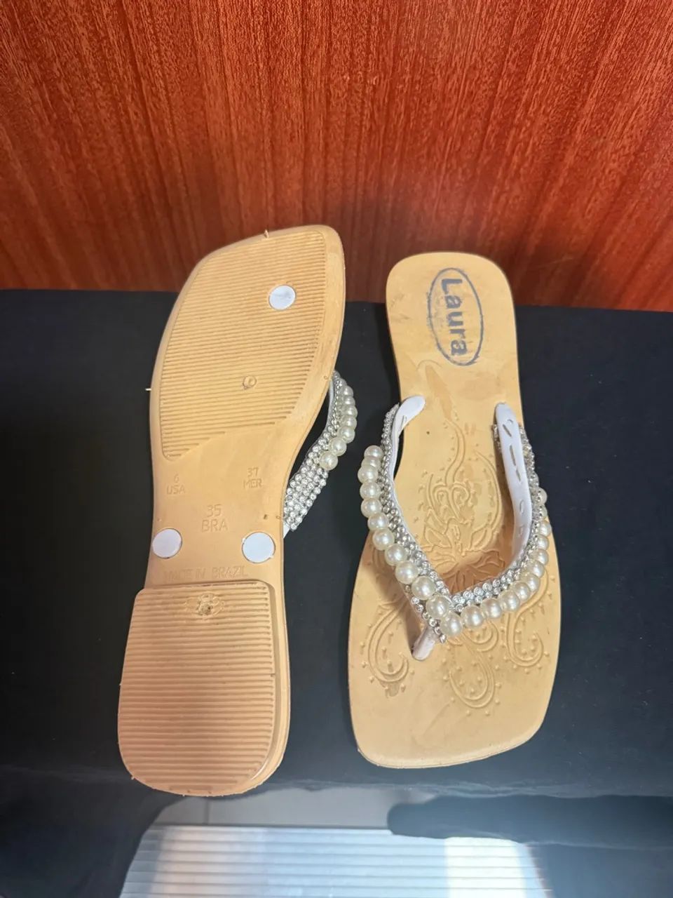 Chinelos Laura com detalhe em pérolas - Foto 3