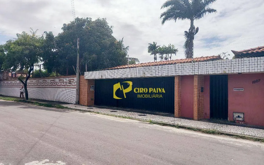 Casa à venda, 300 m² por R$ 2.300.000,00 - Cidade dos Funcionários - Fortaleza/CE