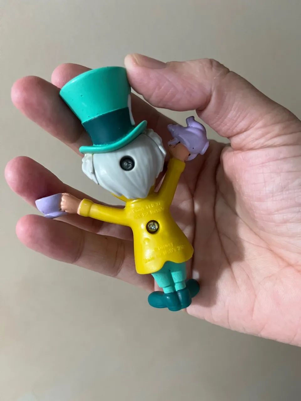 Miniatura do Chapeleiro Maluco - Colecionável McDonald?s 2021 - Foto 2
