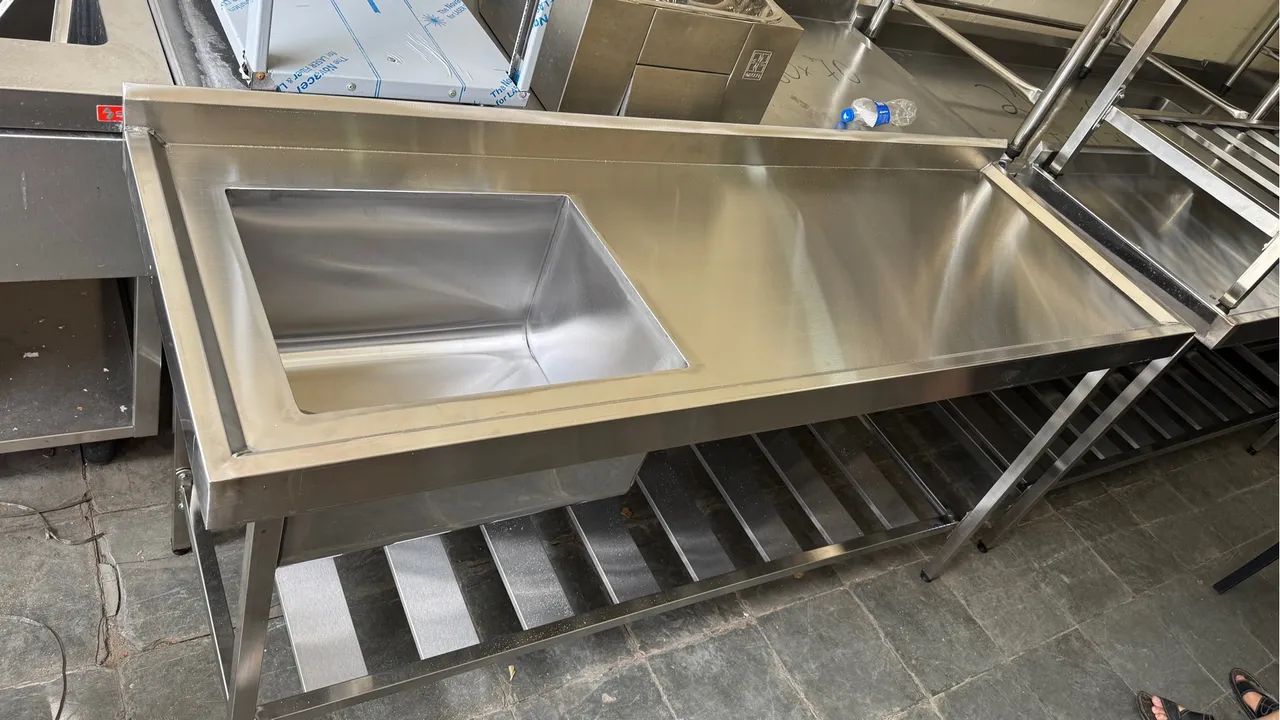 Bancada em aço inox com cuba 1,80 x 0,60 - Foto 3