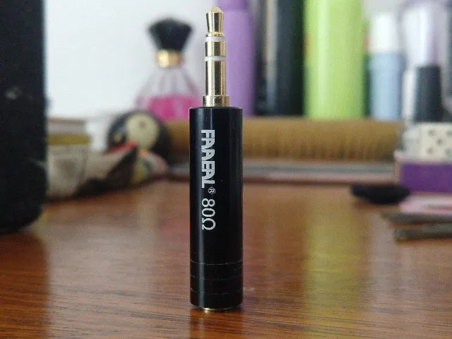 Plug de impedância para fone de ouvido de 80 ohms