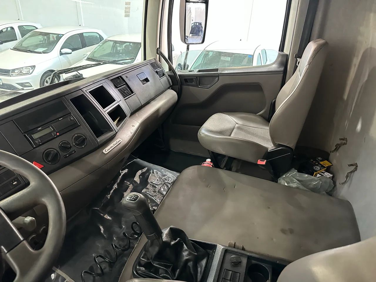 VOLKSWAGEN CONSTELLATION 24.280 6X2 - Foto 11